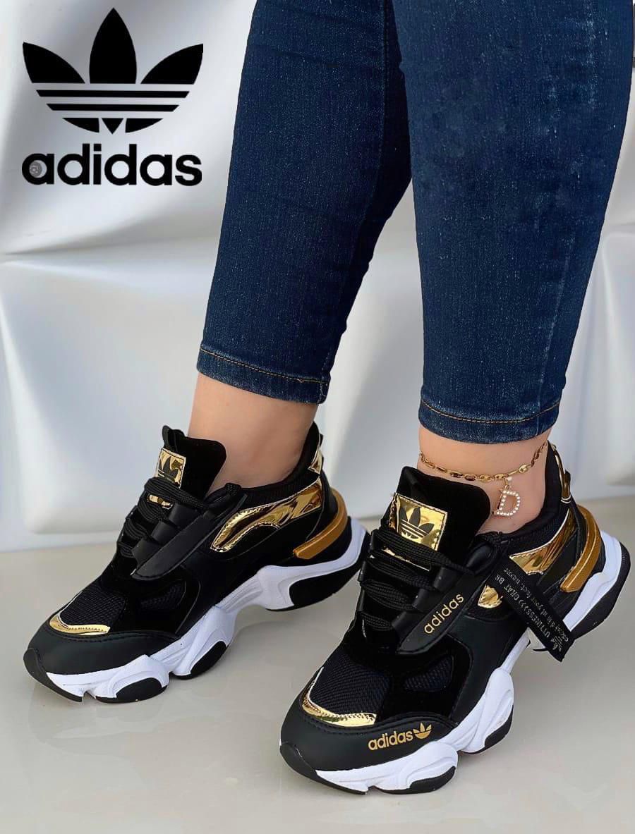 Calzado Adidas Corazón